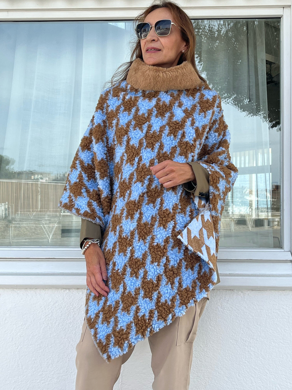 PONCHO MANTELLA DONNA -Poncho Tweed Lana Boucle-Poncho Donna- Poncho Pullover Collo Teddy, Poncho Mantella Lana, Poncho fatto a mano