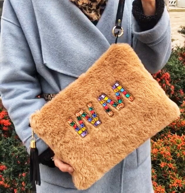 POCHETTE TEDDY GRANDE- Borsa Shearling Cammello-Pochette Donna Eco-Pelliccia-Borsa Donna Mano/Polso-Pochette Artigianale con Polsiera