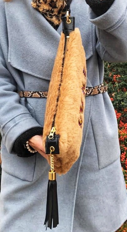 POCHETTE TEDDY GRANDE- Borsa Shearling Cammello-Pochette Donna Eco-Pelliccia-Borsa Donna Mano/Polso-Pochette Artigianale con Polsiera