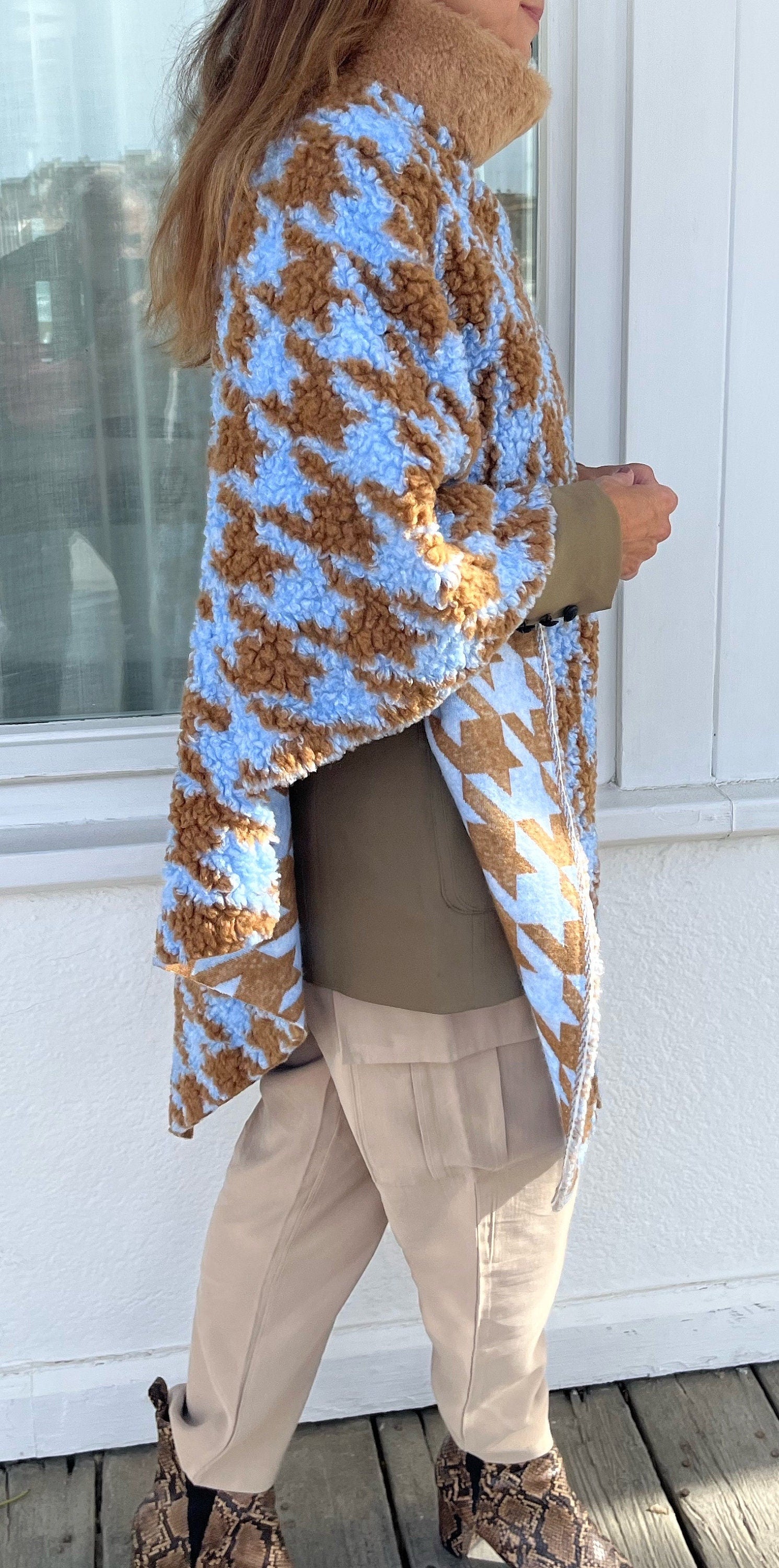 PONCHO MANTELLA DONNA -Poncho Tweed Lana Boucle-Poncho Donna- Poncho Pullover Collo Teddy, Poncho Mantella Lana, Poncho fatto a mano