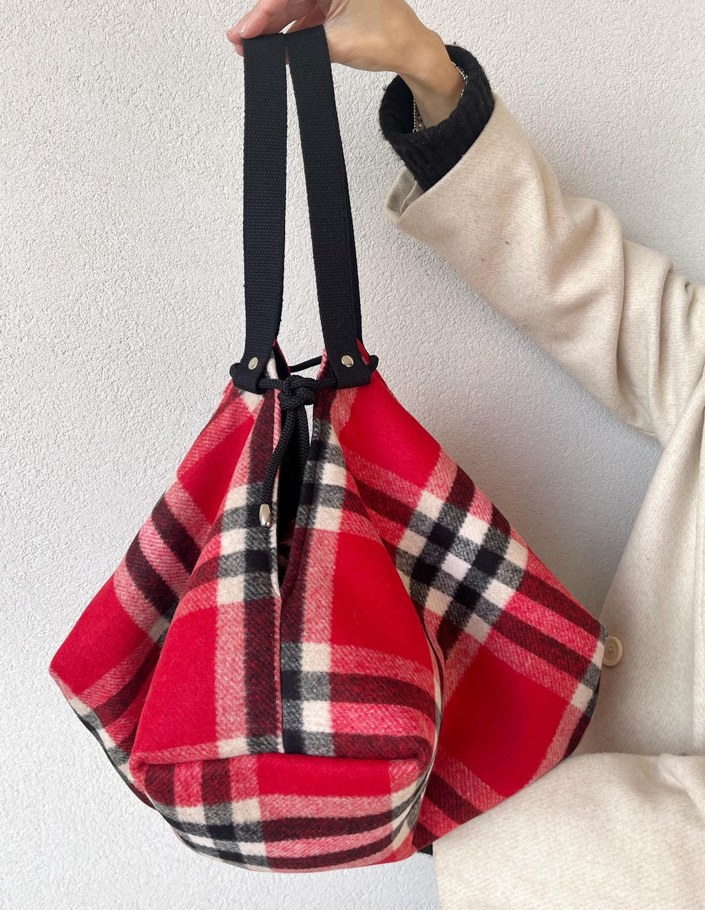 Borsa Spalla Reversibile con Pochette – Tote Bag Artigianale in Lana Tartan e Tessuto Trapuntato